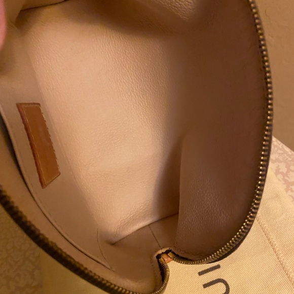 LOUSI VUITTON COSMETIC POUCH PM MONOGRAM W/ DUST BAG - Picture 5 of 12